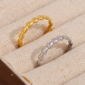 European and American cross-border retro and cool style ring, stainless steel 18K gold-plated simple mini heart open ring