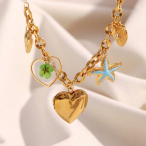 European and American fashion, sweet and niche light luxury hand jewelry stainless steel plated 18K gold and gold simple butterfly ring for women