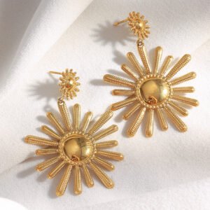 European and American INS-style niche designs Retro 18K gold-plated stainless steel sunflower pendant earrings for women.