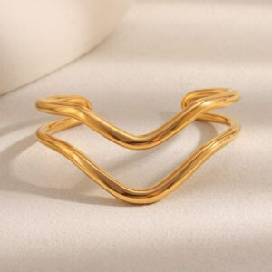 European and American Instagram fashion, stylish niche personal jewelry stainless steel 18K gold plated round zircon super shiny bracelet for women, high-end feel